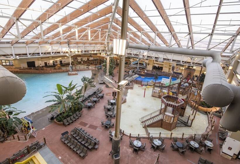 استراحتگاه Wilderness At The Smokies   Stone Hill Lodge