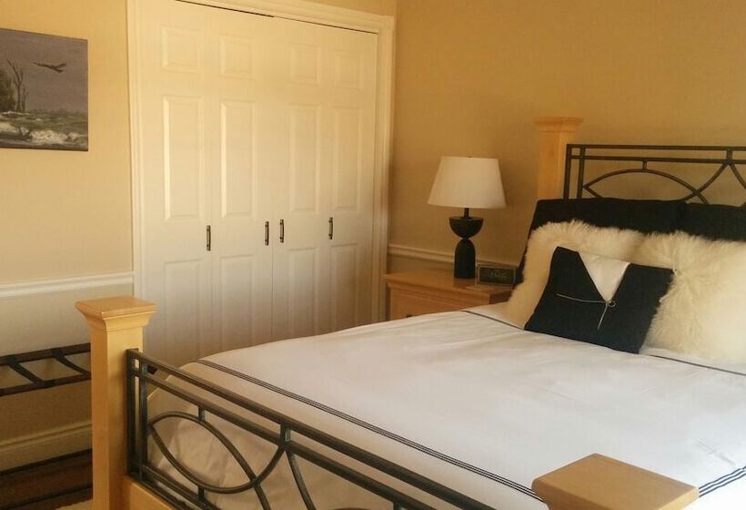 Serendipity Bed And Breakfast