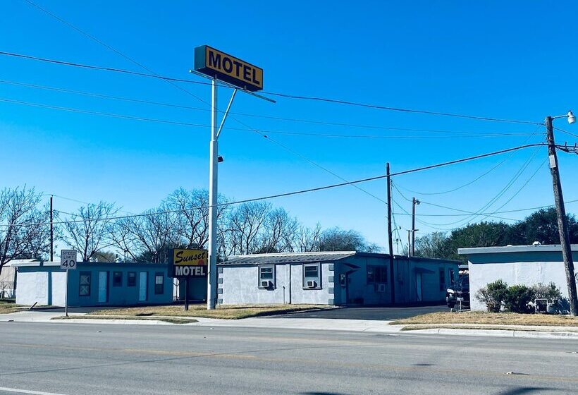 Sunset Motel