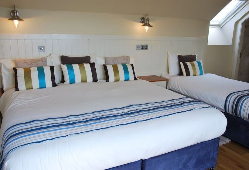 مبيت وإفطار Teach Cruachán Large Group Holiday Home