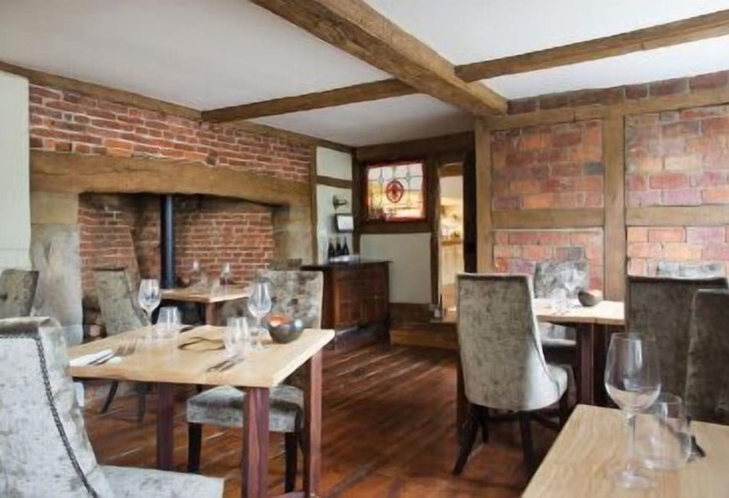 The Queen's Inn