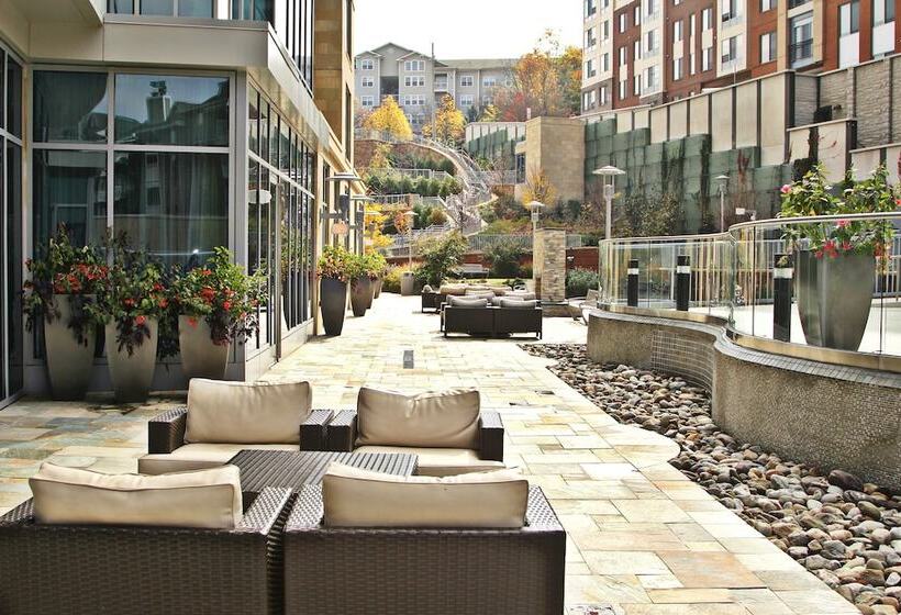 Weichert Suites At The Ovation