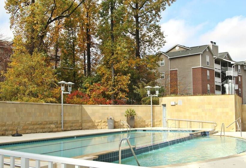 Weichert Suites At The Ovation