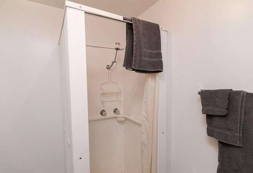 Wild Goose Motel And Campground