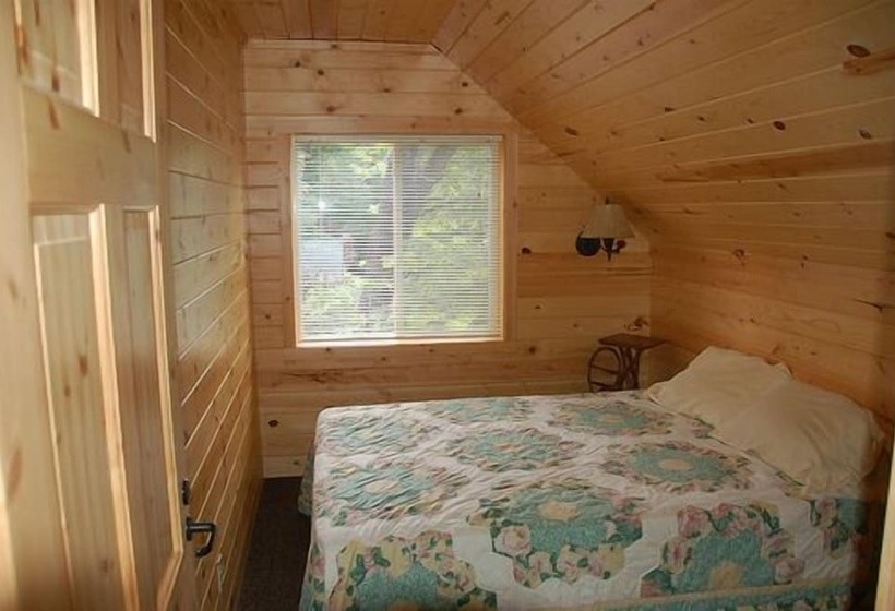 Woodland Beach Resort