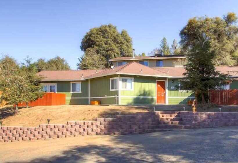 Yosemite Scenic Wonders   Bass Lake Area