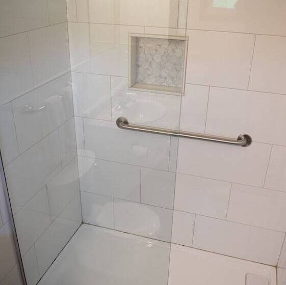 Adams Golden Acres Motel