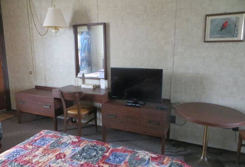 Adams Golden Acres Motel