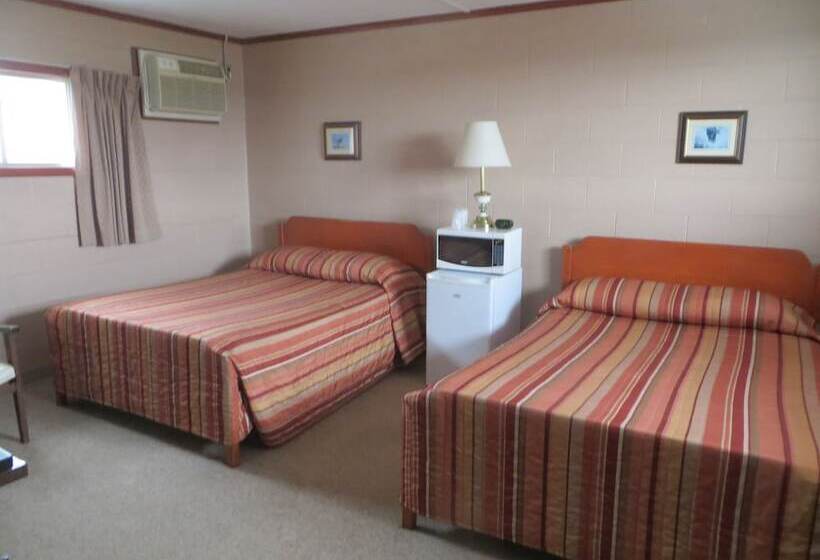 Adams Golden Acres Motel