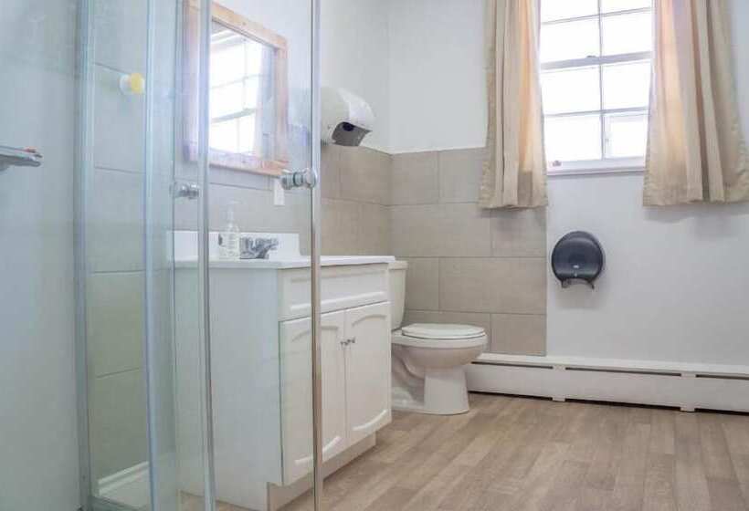 Общежитие La Secousse