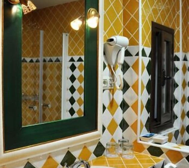 Apartamentos Turísticos Doña María La Brava