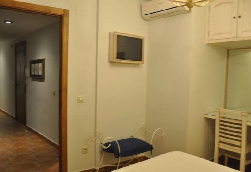 Apartamentos Turísticos Doña María La Brava