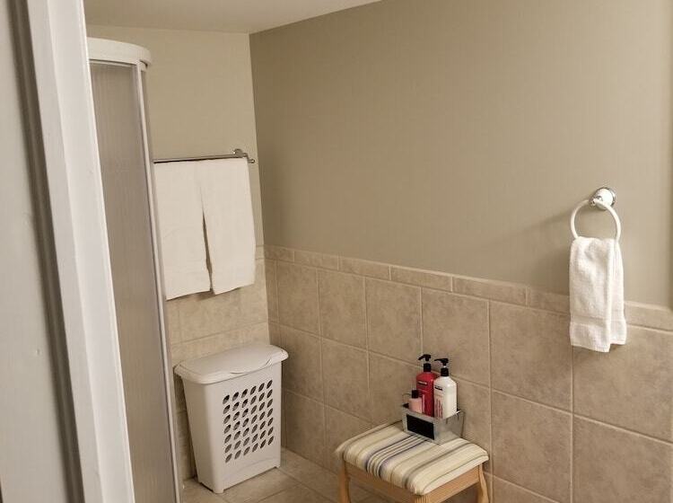 مبيت وإفطار Bee 'n Bee Bed N' Breakfast