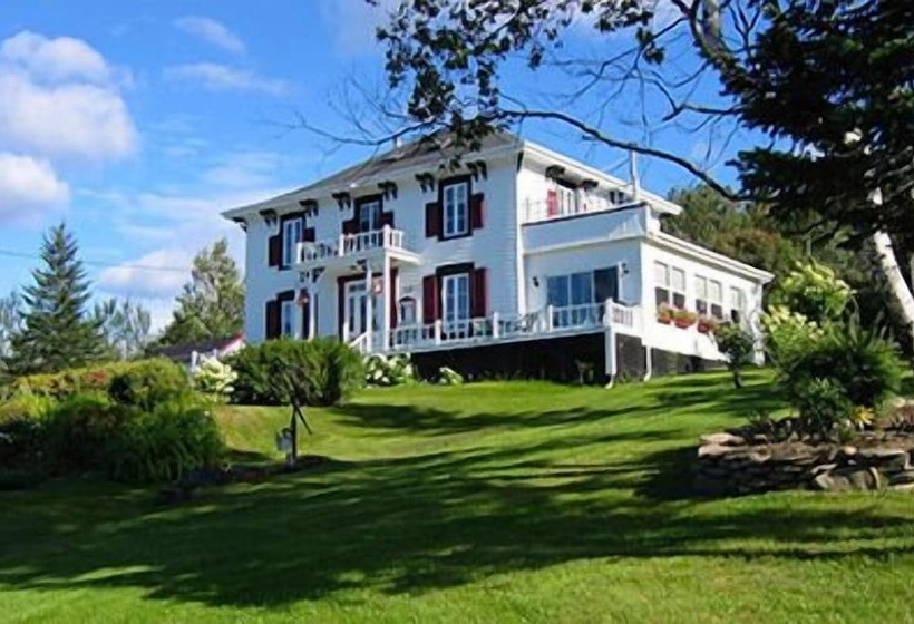 مبيت وإفطار Le Phénix Gîte Historique