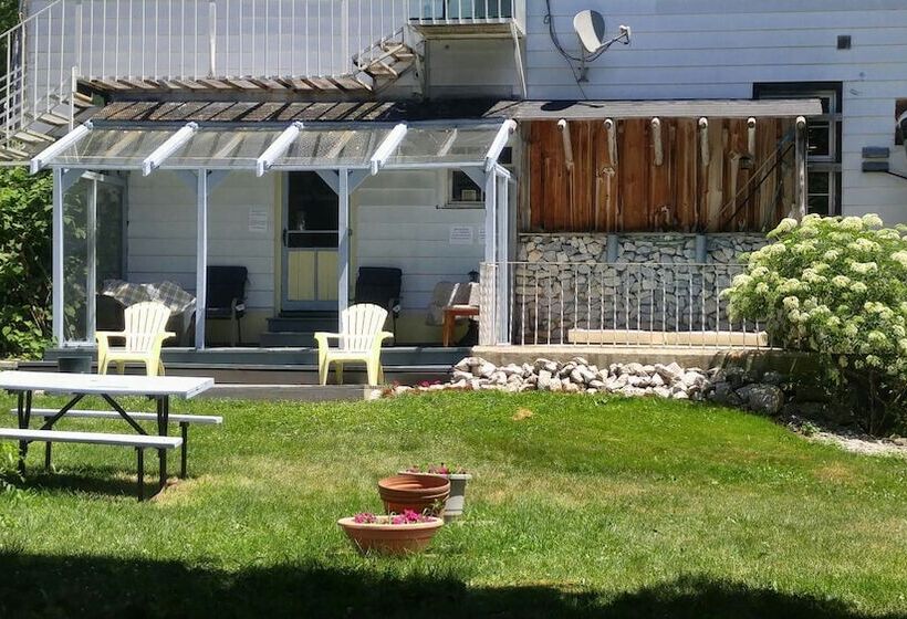 مبيت وإفطار Port Albert Inn