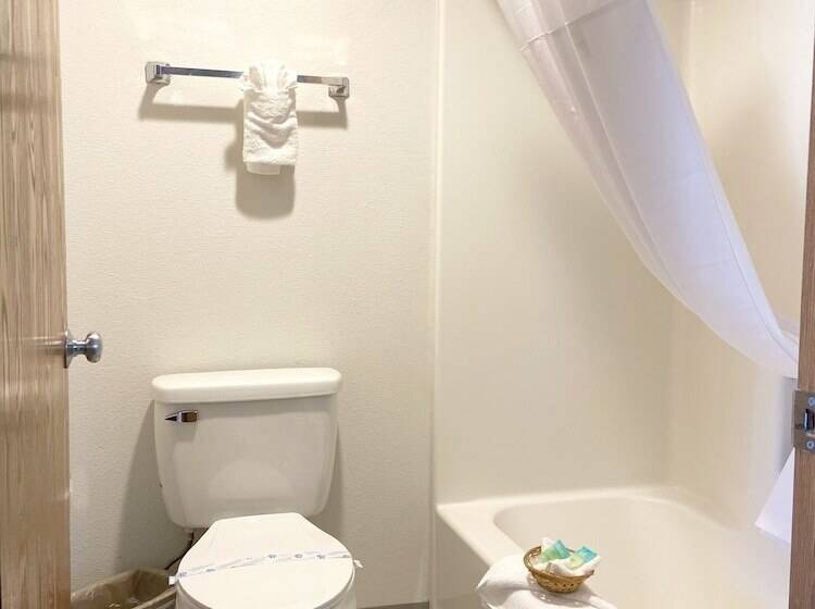 Burke Inn Motel & Suites