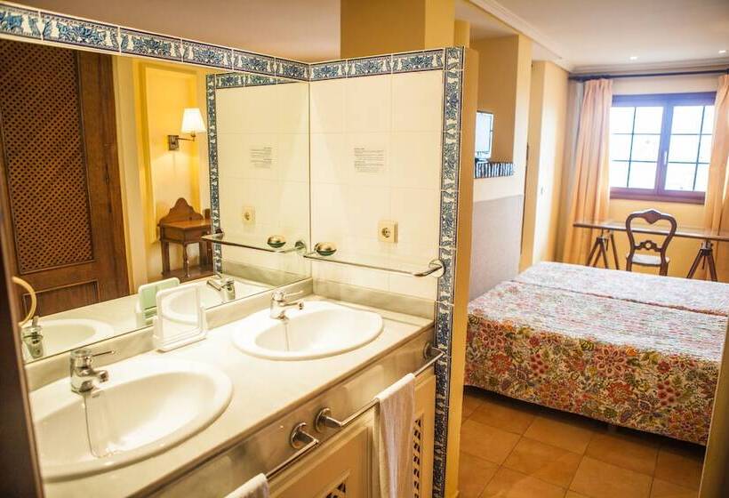 Estudios Turisticos Bahia Sur