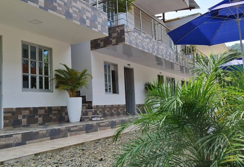 פונדק Ecohotel Linda Judith