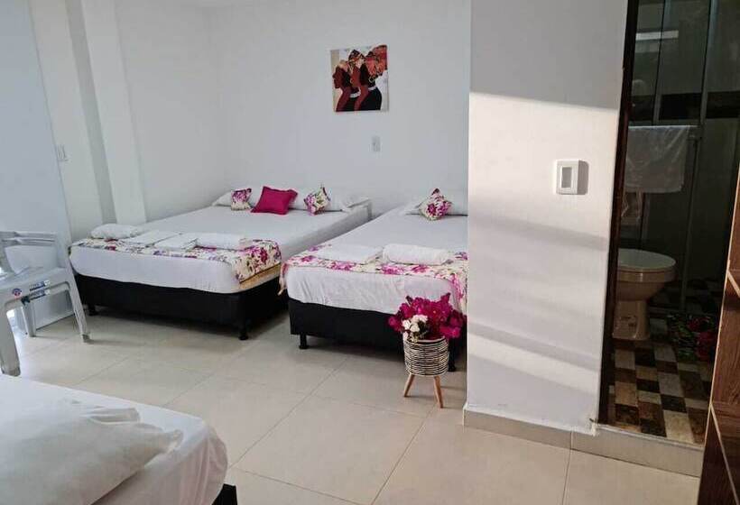 פונדק Ecohotel Linda Judith