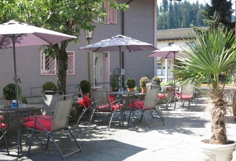 פונדק Landgasthof Adler