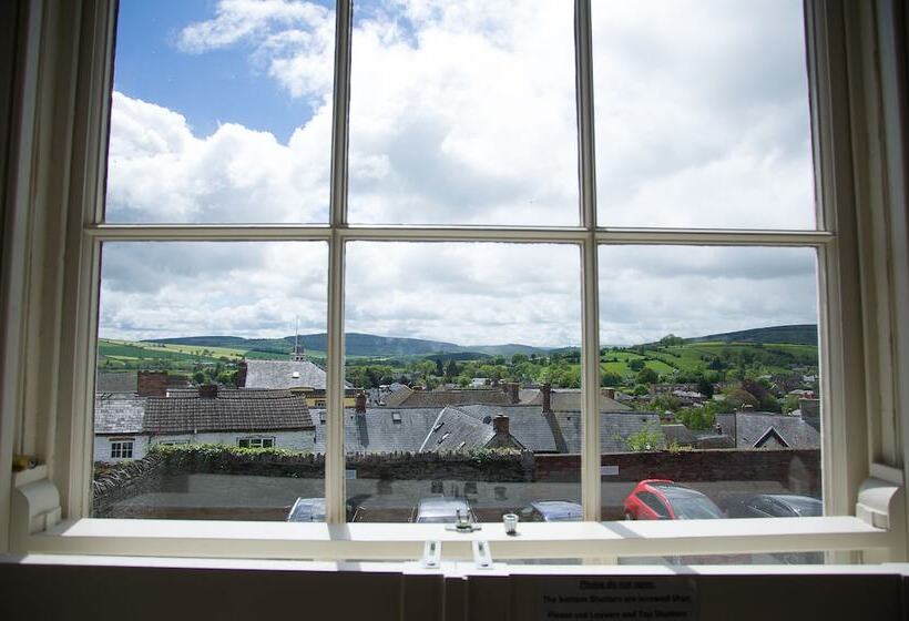 簡易ホテル The Castle