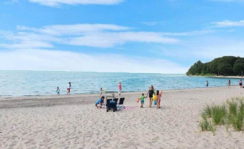 فندق Canalside Restaurant, Inn & Kitchen Store