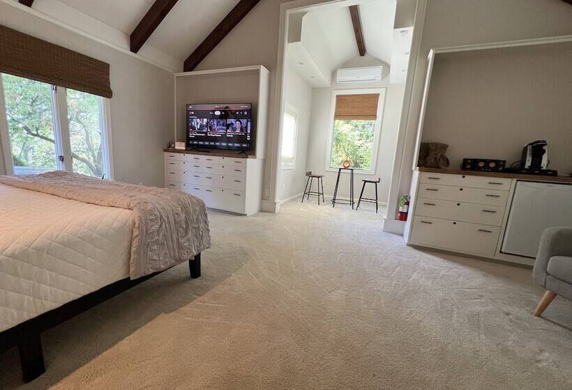 בית מלון כפרי Eureka Zen Cottages