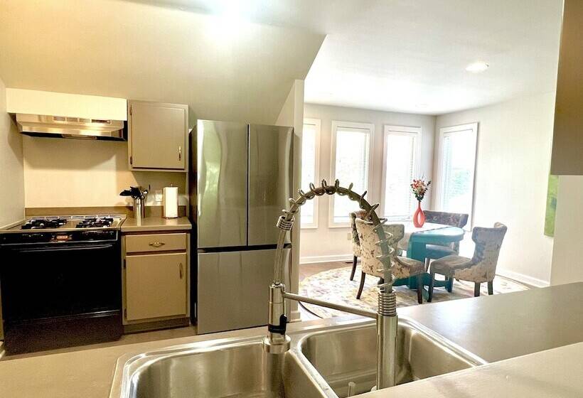 בית מלון כפרי Eureka Zen Cottages