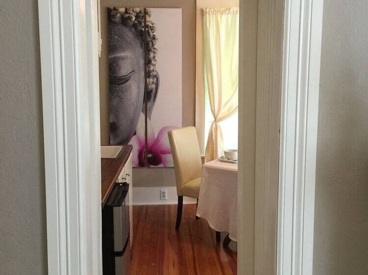 בית מלון כפרי Eureka Zen Cottages