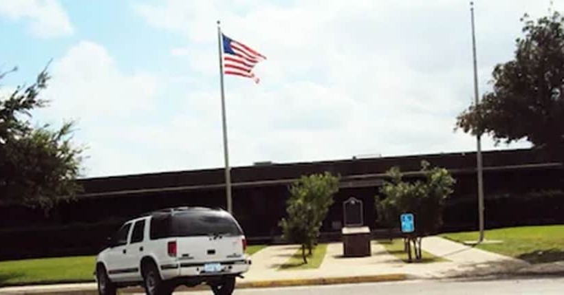 בית מלון כפרי Executive Inn Crystal City