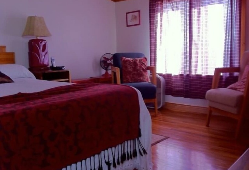 호텔 Green Highlander Lodge