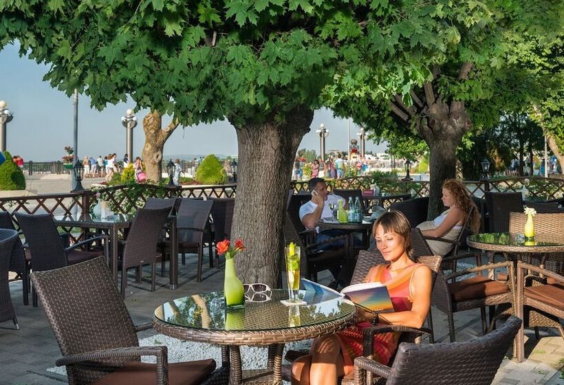 هتل Health & Spa Starinnaya Anapa