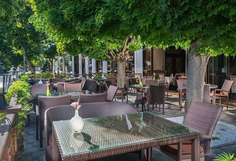 هتل Health & Spa Starinnaya Anapa