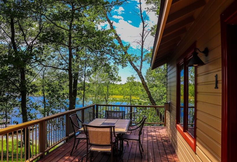 فندق Lost Lake Lodge