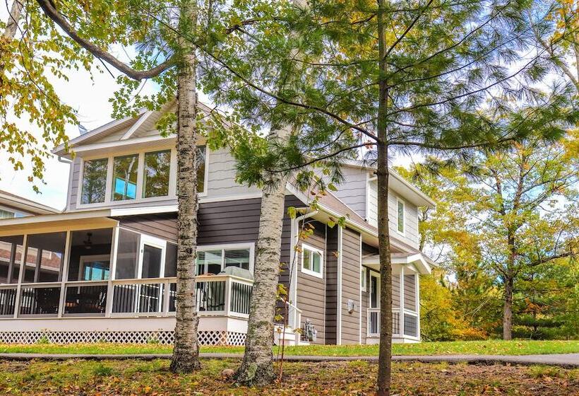 فندق Lost Lake Lodge