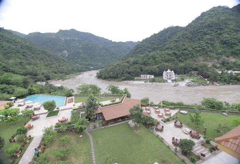 Отель Luxury Aloha Apartments