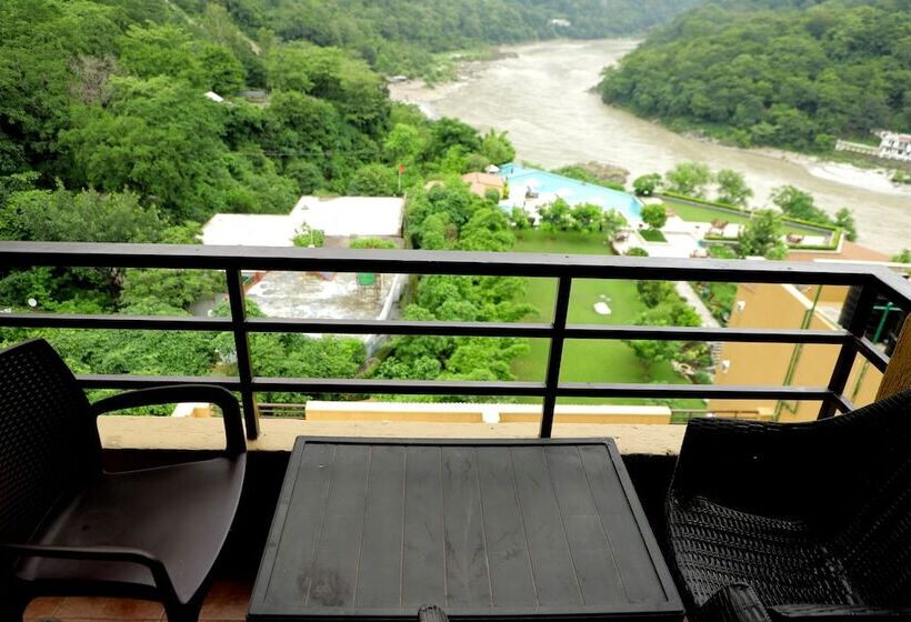 Отель Luxury Aloha Apartments