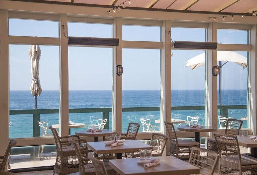 בית מלון כפרי Pacific Edge Oceanfront