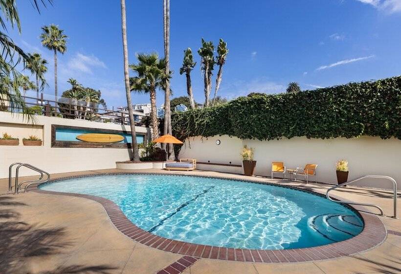 בית מלון כפרי Pacific Edge Oceanfront