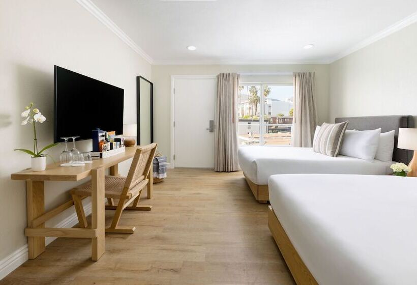 בית מלון כפרי Pacific Edge Oceanfront