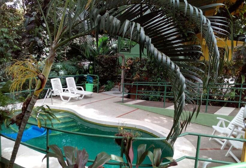 فندق Paradise Inn