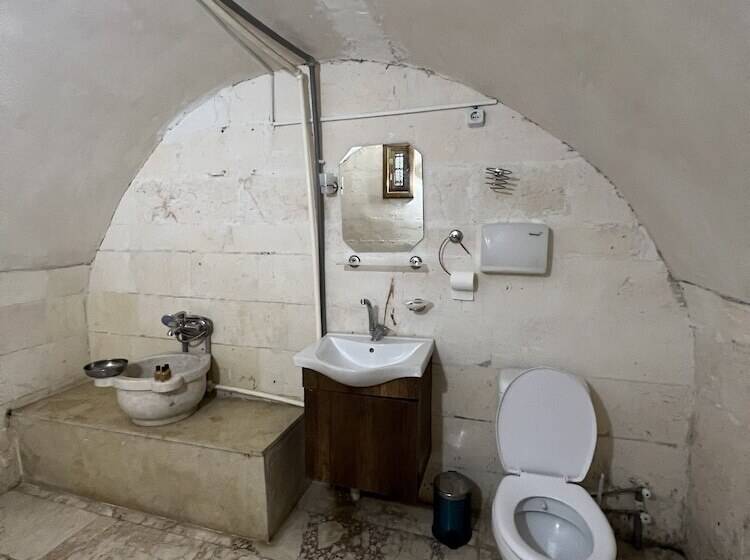 هتل Rehavi Konagi