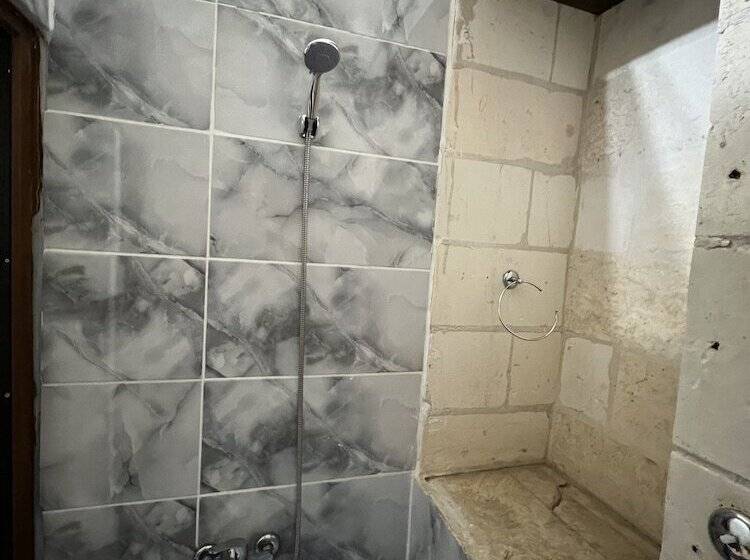 هتل Rehavi Konagi