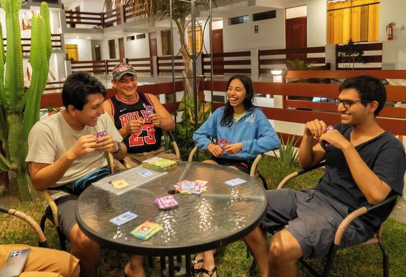 فندق Residencial Los Frayles