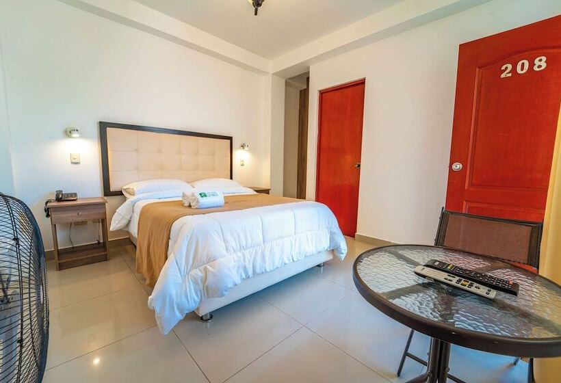 فندق Residencial Los Frayles