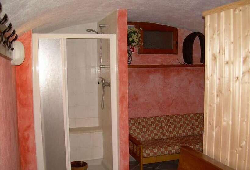 בית מלון כפרי Ristorante Paramont