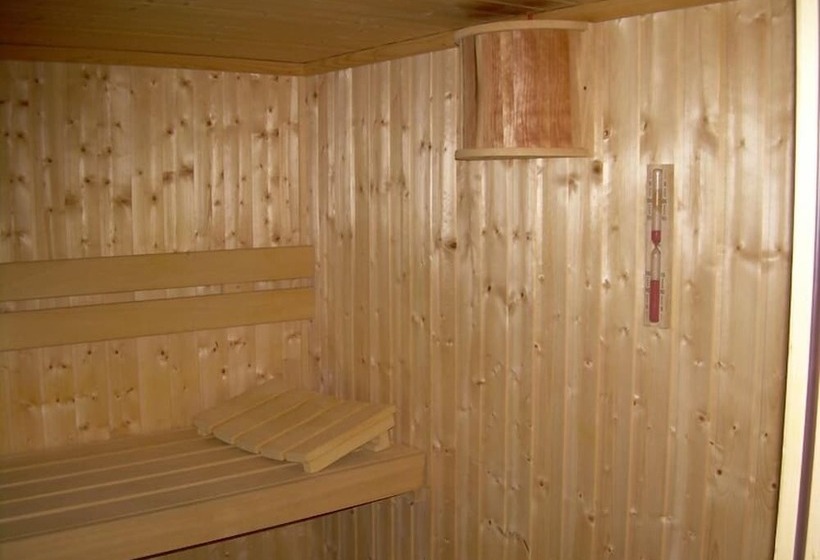 בית מלון כפרי Ristorante Paramont