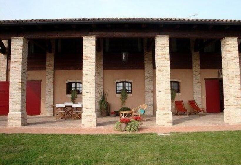 فندق ريفى Agriturismo Ca  Lealtà