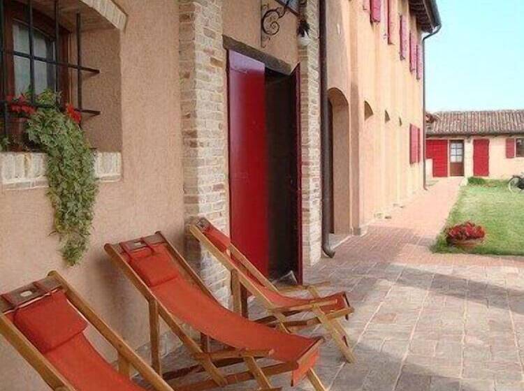 فندق ريفى Agriturismo Ca  Lealtà