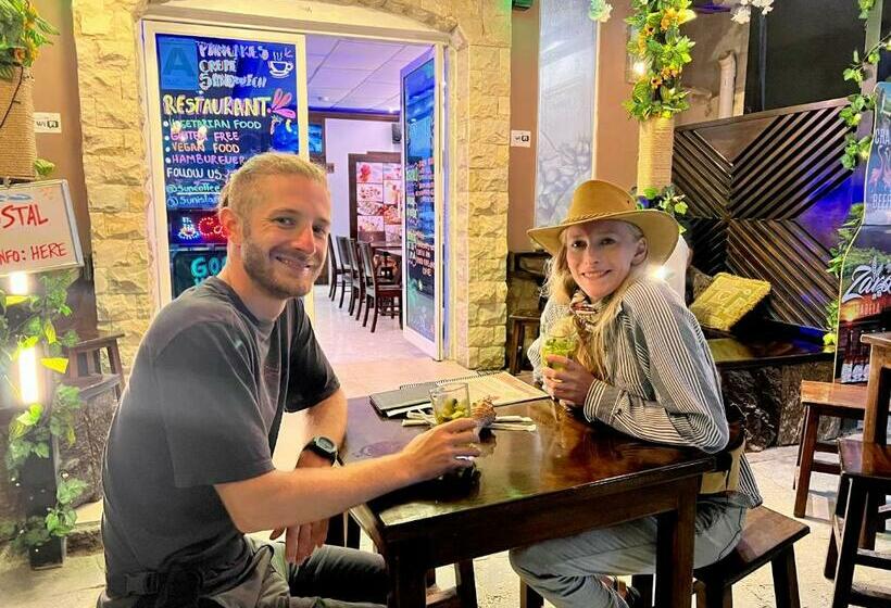 בית מלון כפרי Sun Island